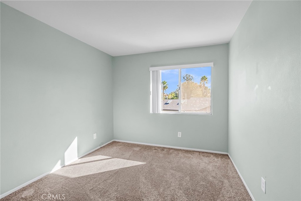 1011 Cannon Road Riverside, CA 92506 - Photo 28 of 46 an empty room with a window