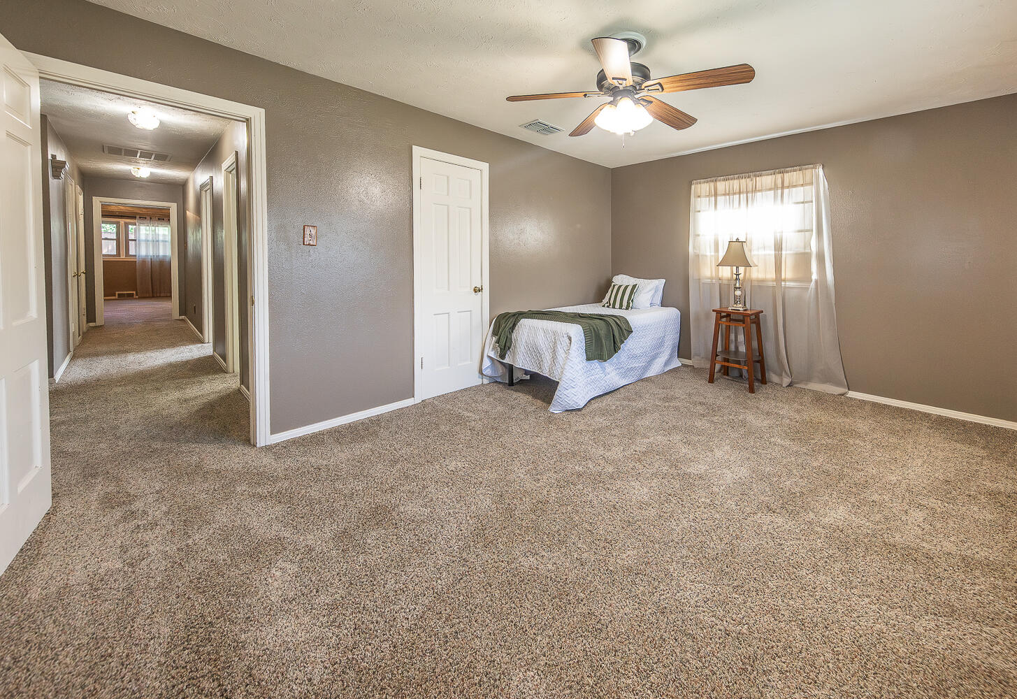 3312 59th Street Lubbock, TX 79413 - Photo 14 of 31 2L9A8329