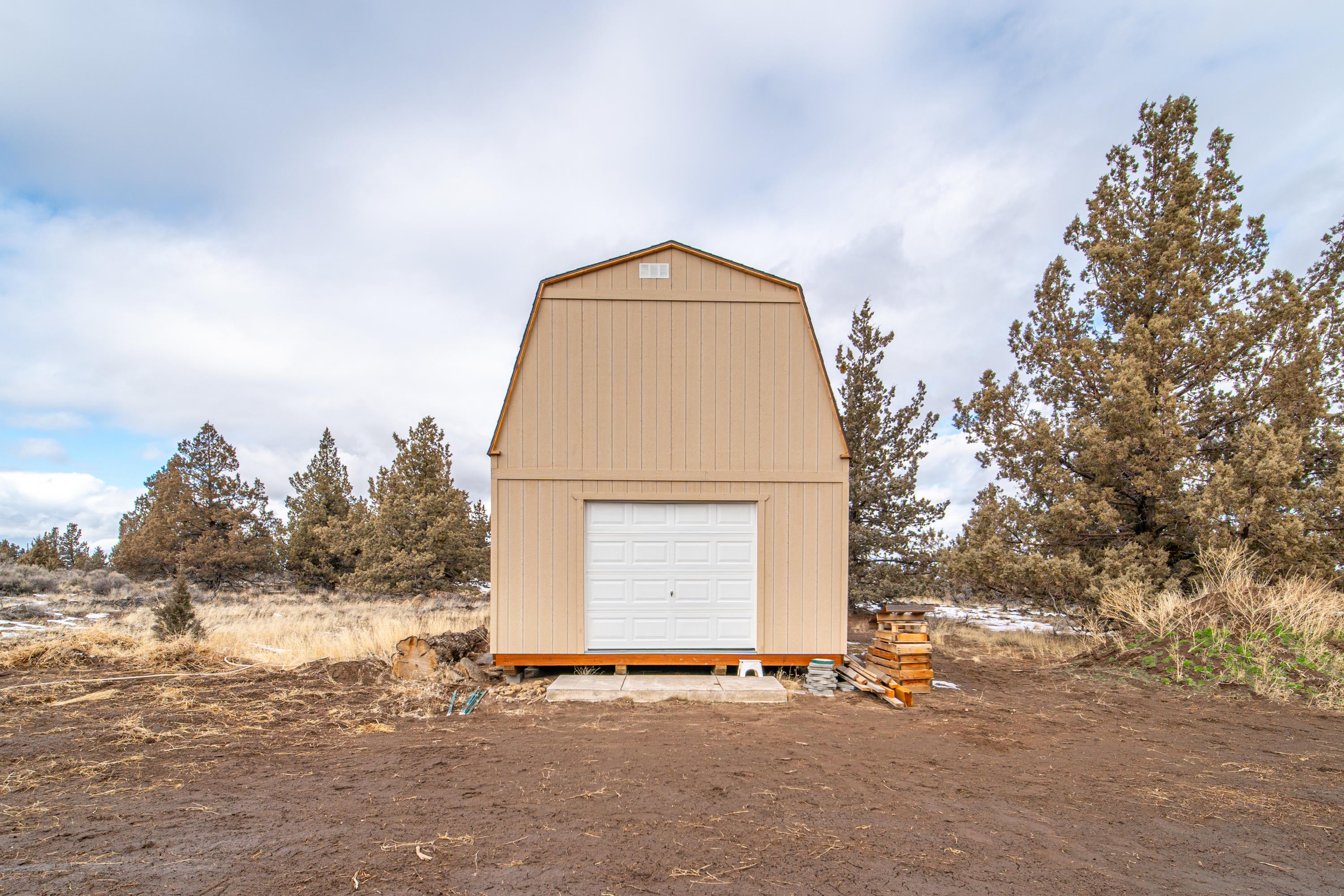 62089 Torkelson Road Bend, OR 97701 - Photo 11 of 33 Shed