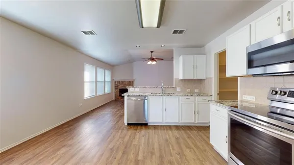 $1,925 | 2015 Gardenia Drive, Forney, TX 75126