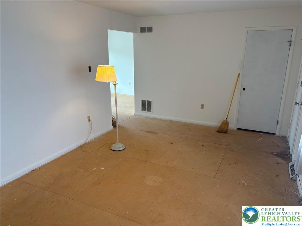 3508 Nazareth Road Easton, PA 18045 - Photo 6 of 20 a view of a room