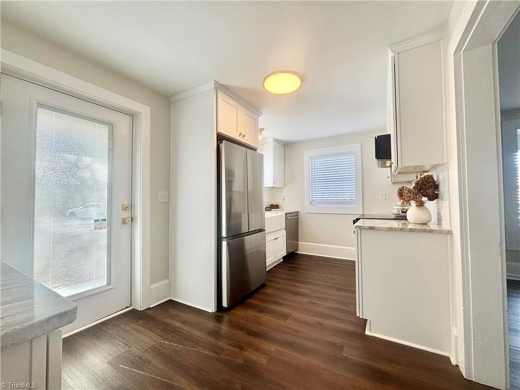 1147 Johnsontown Road Thomasville, NC 27360 - Photo 12 of 25 Kitchen