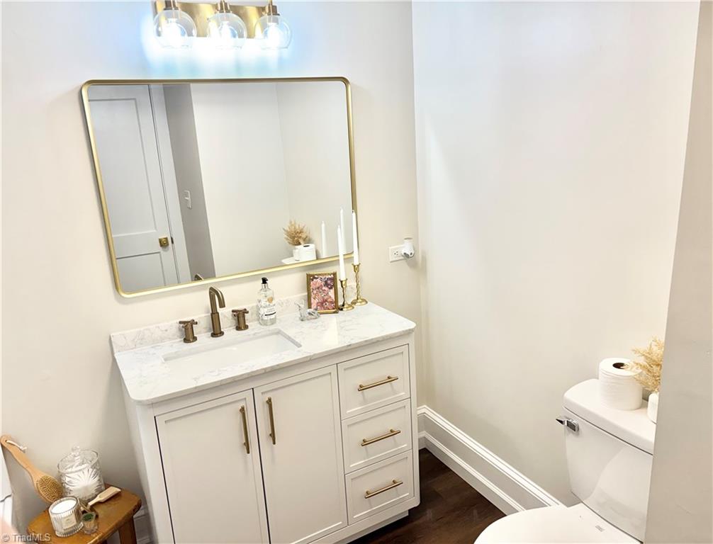 1147 Johnsontown Road Thomasville, NC 27360 - Photo 20 of 25 Bathroom