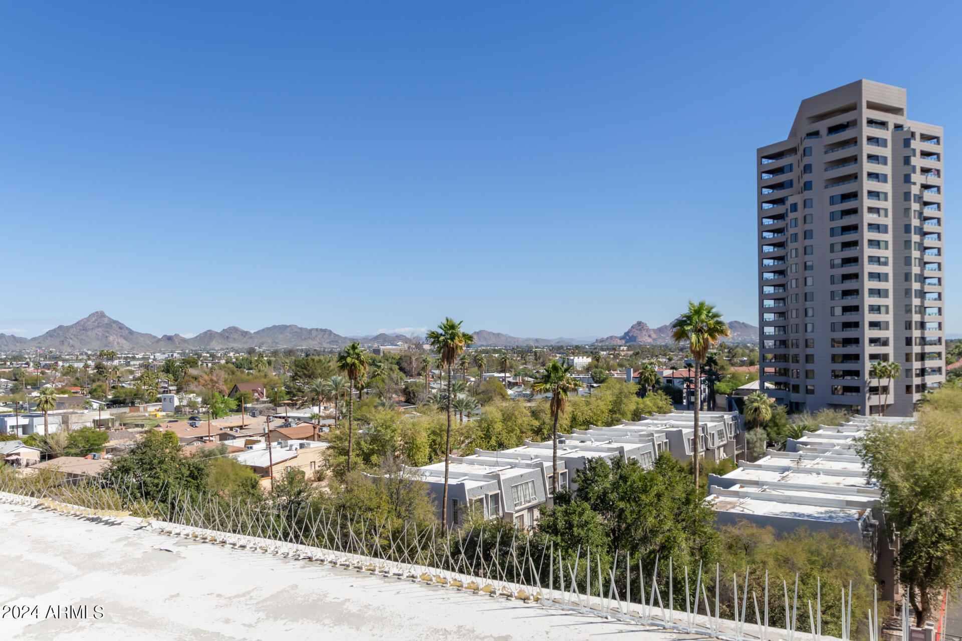914 East Osborn Road, Unit 401 Phoenix, AZ 85014 - Photo 31 of 34 39 - Osborn