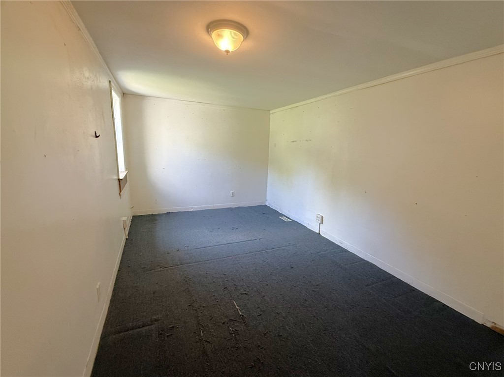 9394 Brewerton Road Cicero, NY 13029 - Photo 20 of 36