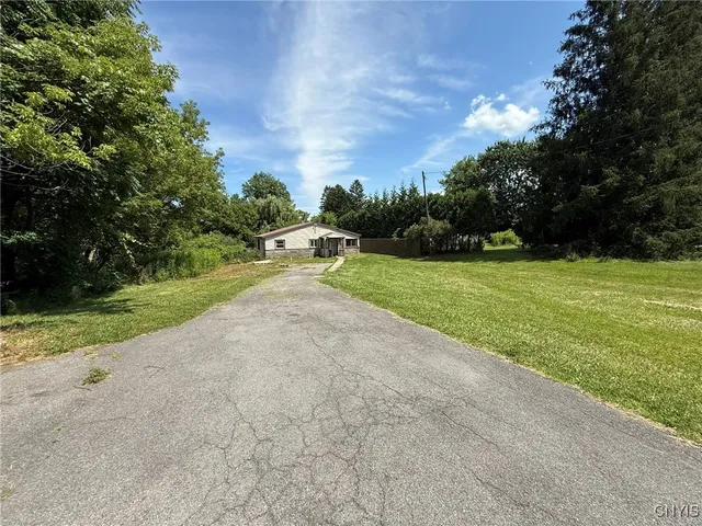 $70,000 | 9394 Brewerton Road, Cicero, NY 13029