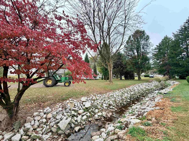 $199,900 | 80 Southeast 12th Street, Linton, IN 47441