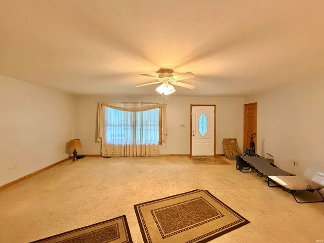 $199,900 | 80 Southeast 12th Street, Linton, IN 47441