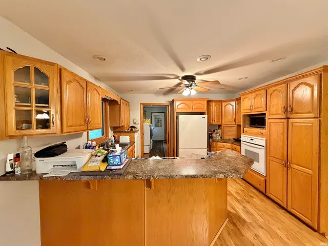 $199,900 | 80 Southeast 12th Street, Linton, IN 47441