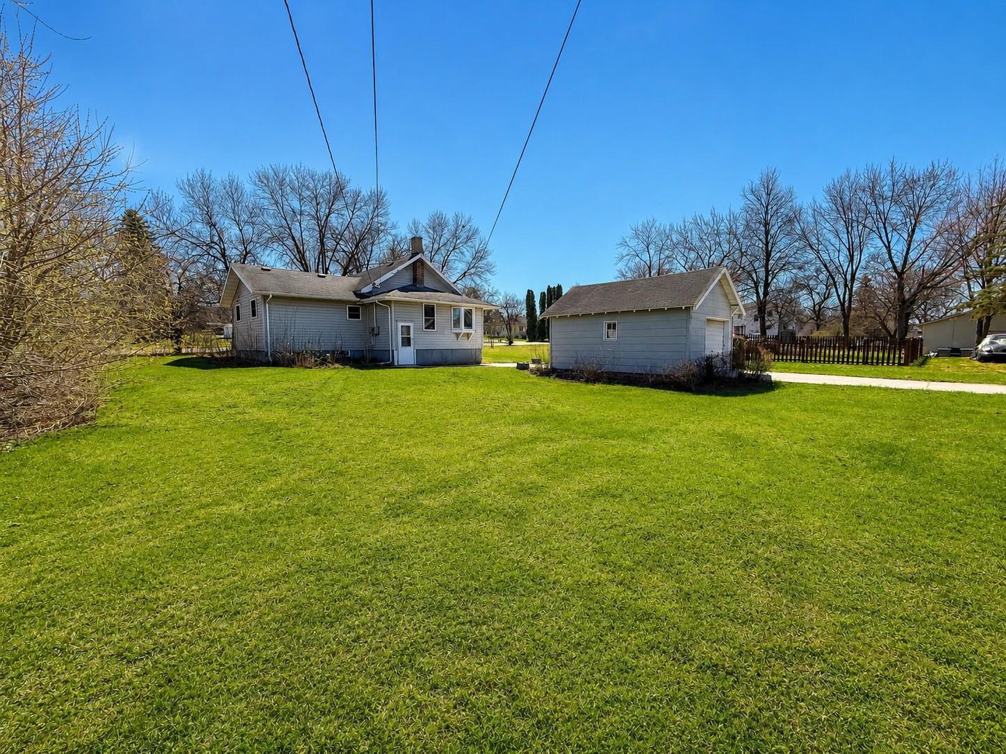 409 5th Street Northeast Staples, MN 56479 - Photo 4 of 5