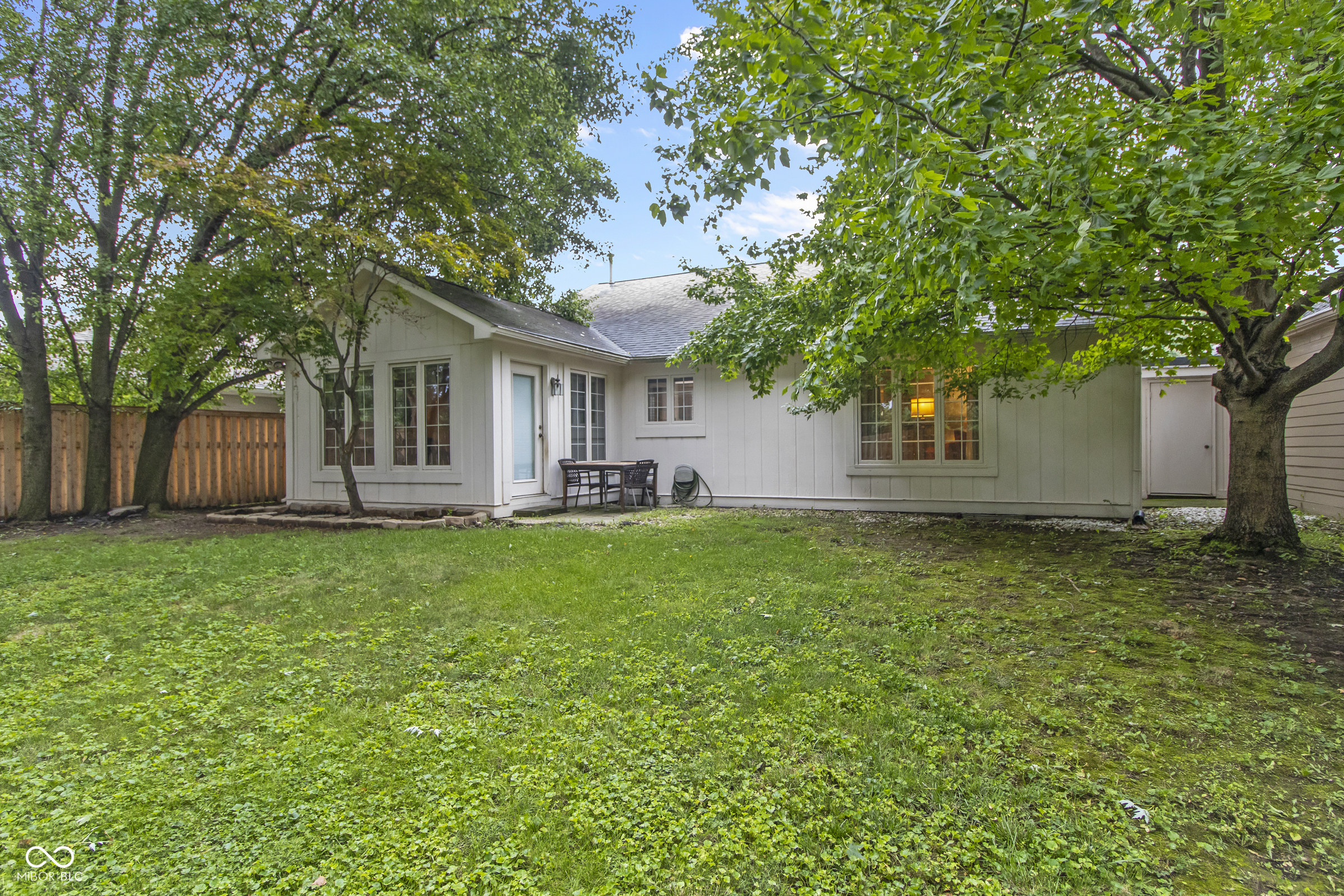 12353 Brompton Road Carmel, IN 46033 - Photo 8 of 41 Gallery Image 8