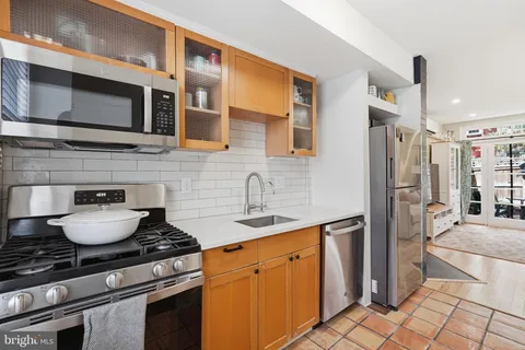 $599,000 | 19 Snows Court Northwest, Washington, DC 20037