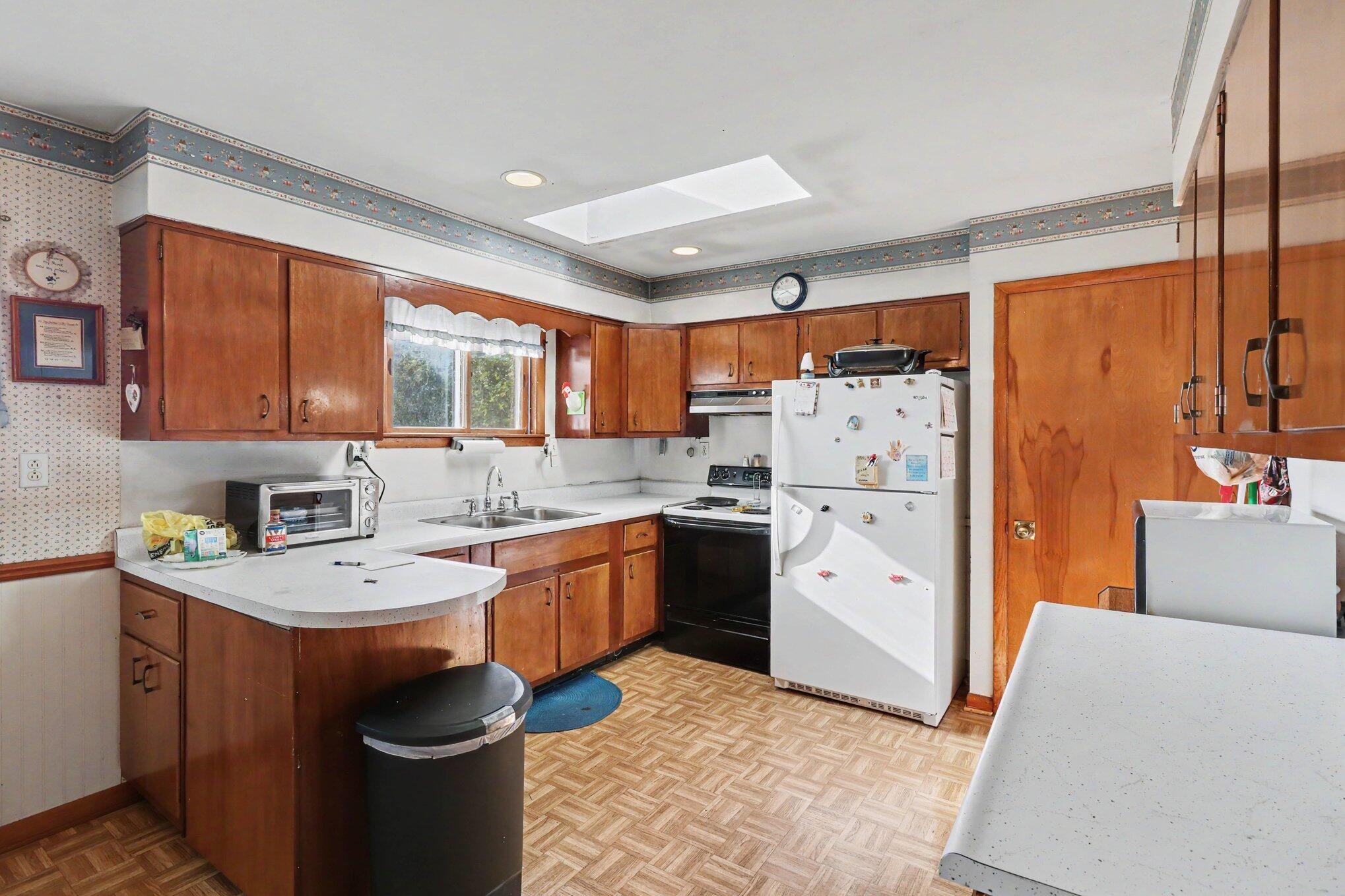 13649 Green Road Walton, KY 41094 - Photo 13 of 38 011_file_4543