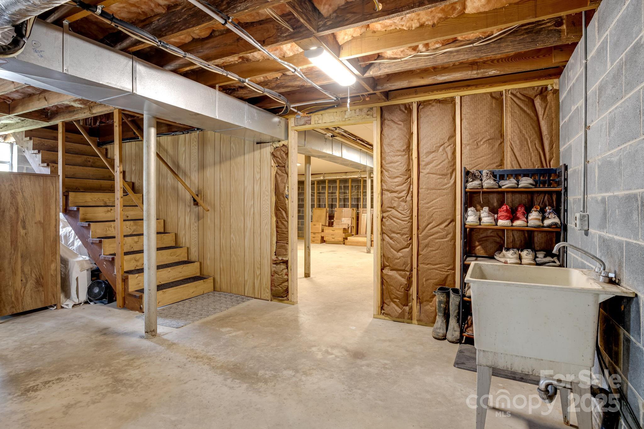 95 Hunters Ridge Road Mills River, NC 28759 - Photo 35 of 44 Gallery Image 35