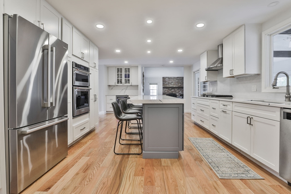 110 Quail Run Road North Andover, MA 01845 - Photo 14 of 40 Gallery Image 14