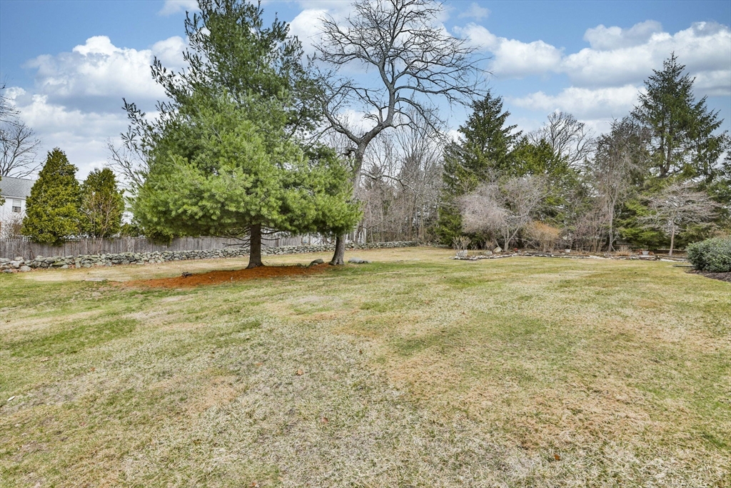 110 Quail Run Road North Andover, MA 01845 - Photo 3 of 40 Gallery Image 3