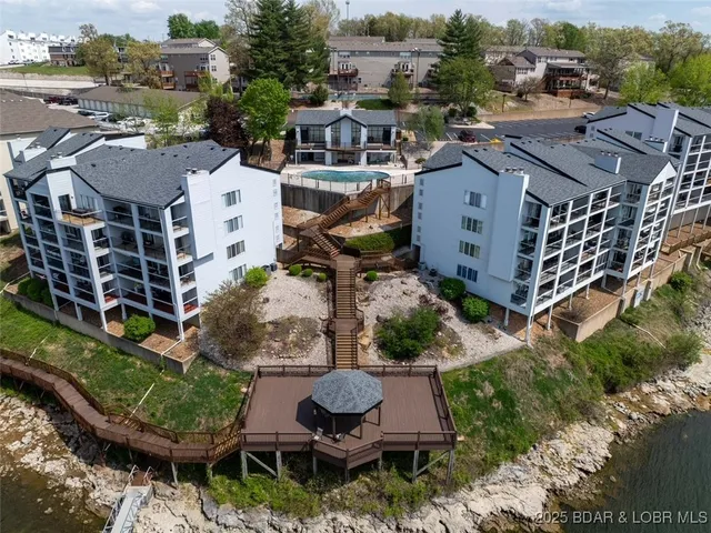 $280,000 | 4897 Bridgepointe Drive, Unit 122, Osage Beach, MO 65065