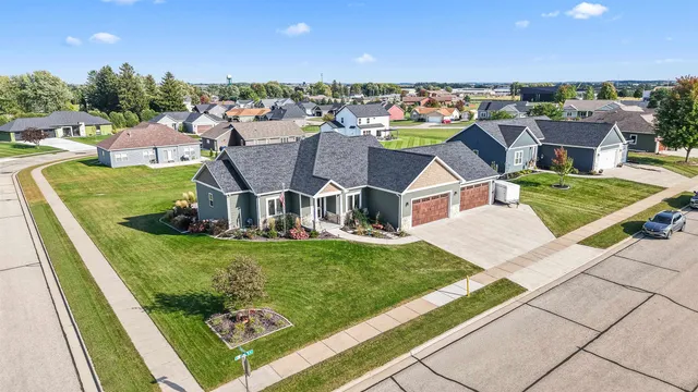 $599,900 | 834 Evergreen Drive, Brownsville, WI 53006