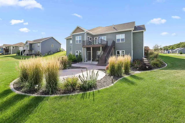 $599,900 | 834 Evergreen Drive, Brownsville, WI 53006