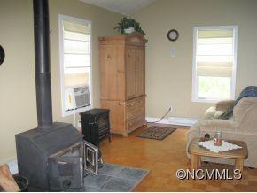 681 River Point Road Canton, NC 28716 - Photo 12 of 23 Gallery Image 12