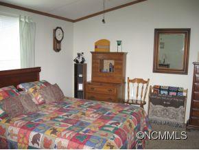 681 River Point Road Canton, NC 28716 - Photo 8 of 23 Gallery Image 8