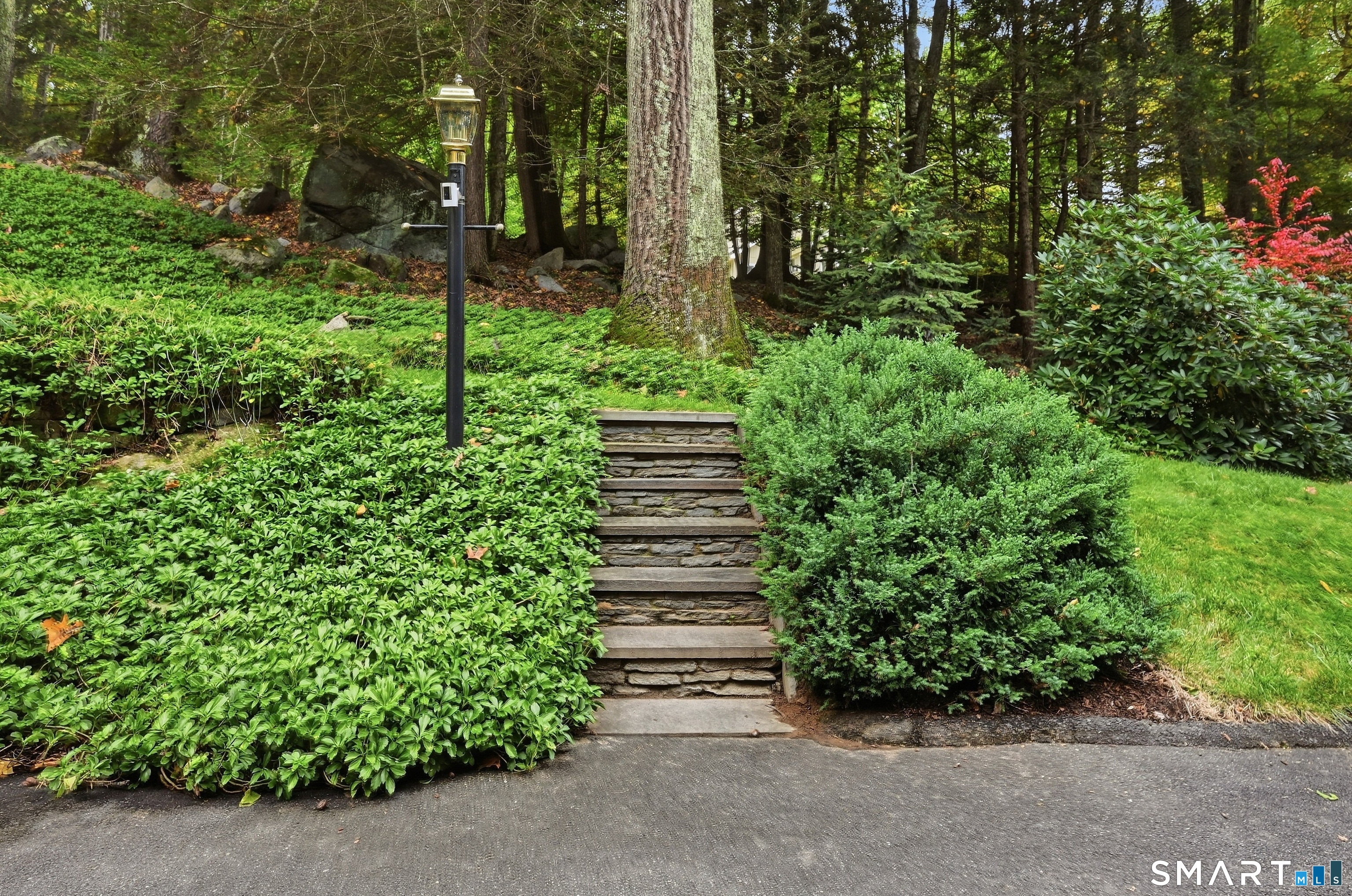 18 Cove Road Brookfield, CT 06804 - Photo 33 of 39 Gallery Image 33