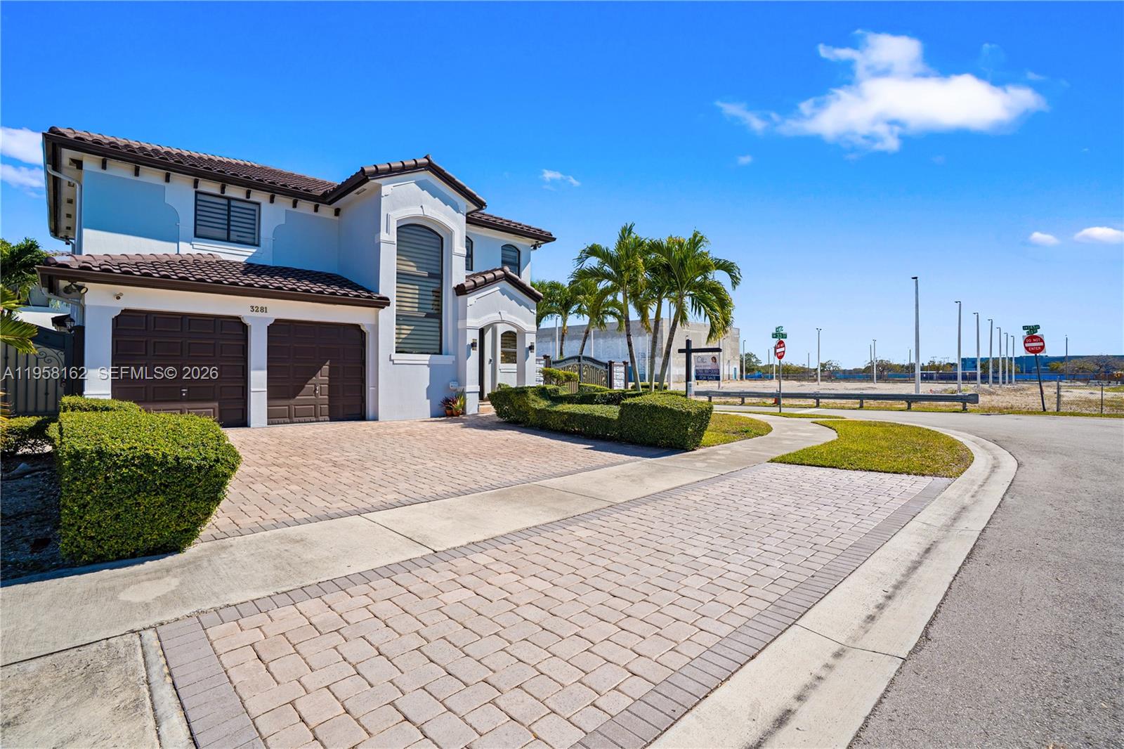 3281 Southwest 145th Avenue Miami, FL 33175 - Photo 2 of 54