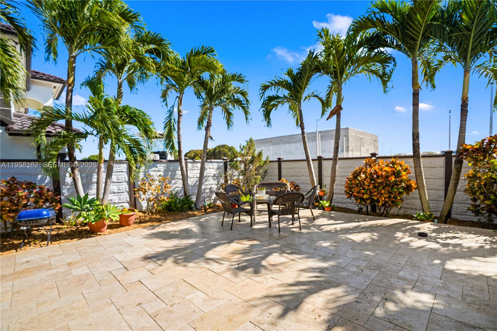 3281 Southwest 145th Avenue Miami, FL 33175 - Photo 29 of 56