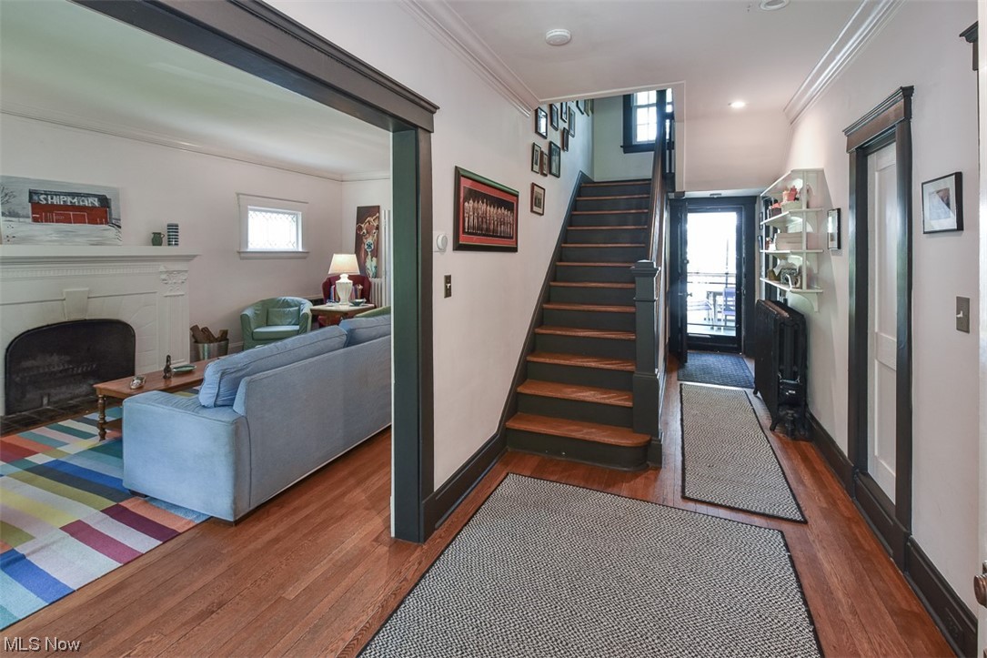 2985 Scarborough Road Cleveland, OH 44118 - Photo 4 of 28 Gallery Image 4