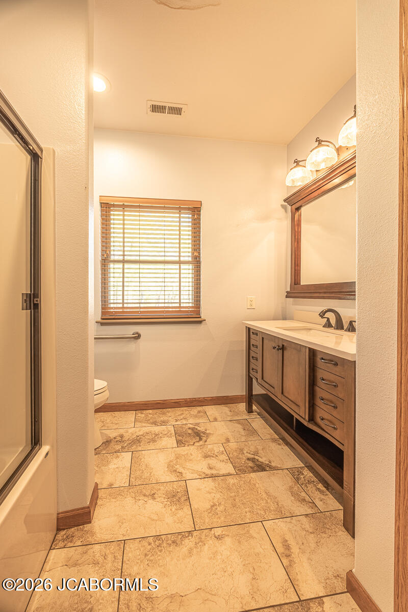 8415 Rte Aa Russellville, MO 65074 - Photo 26 of 63 d3 Bath 2