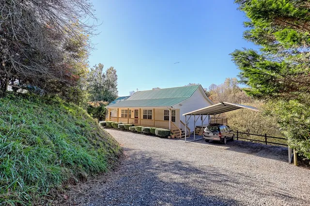 $494,500 | 257 Brandus Drive, Hayesville, NC 28904