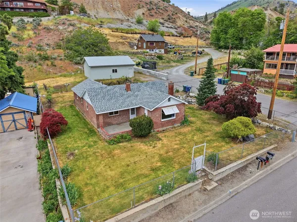 $475,000 | 233 East Gibson Avenue, Chelan, WA 98816