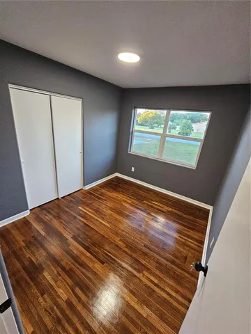 a view of empty room with window