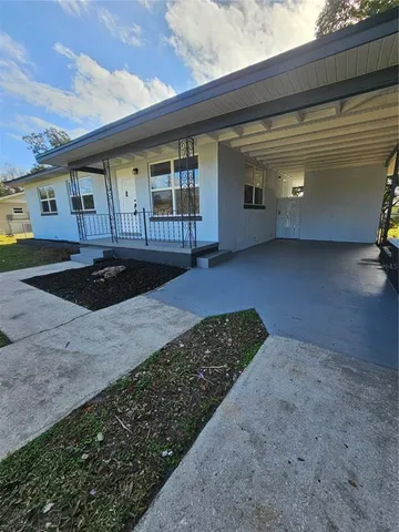 a view of front door of the house