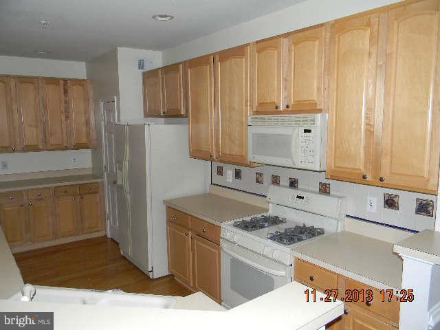 13405 Rising Sun Lane Germantown, MD 20874 - Photo 4 of 16 Kitchen