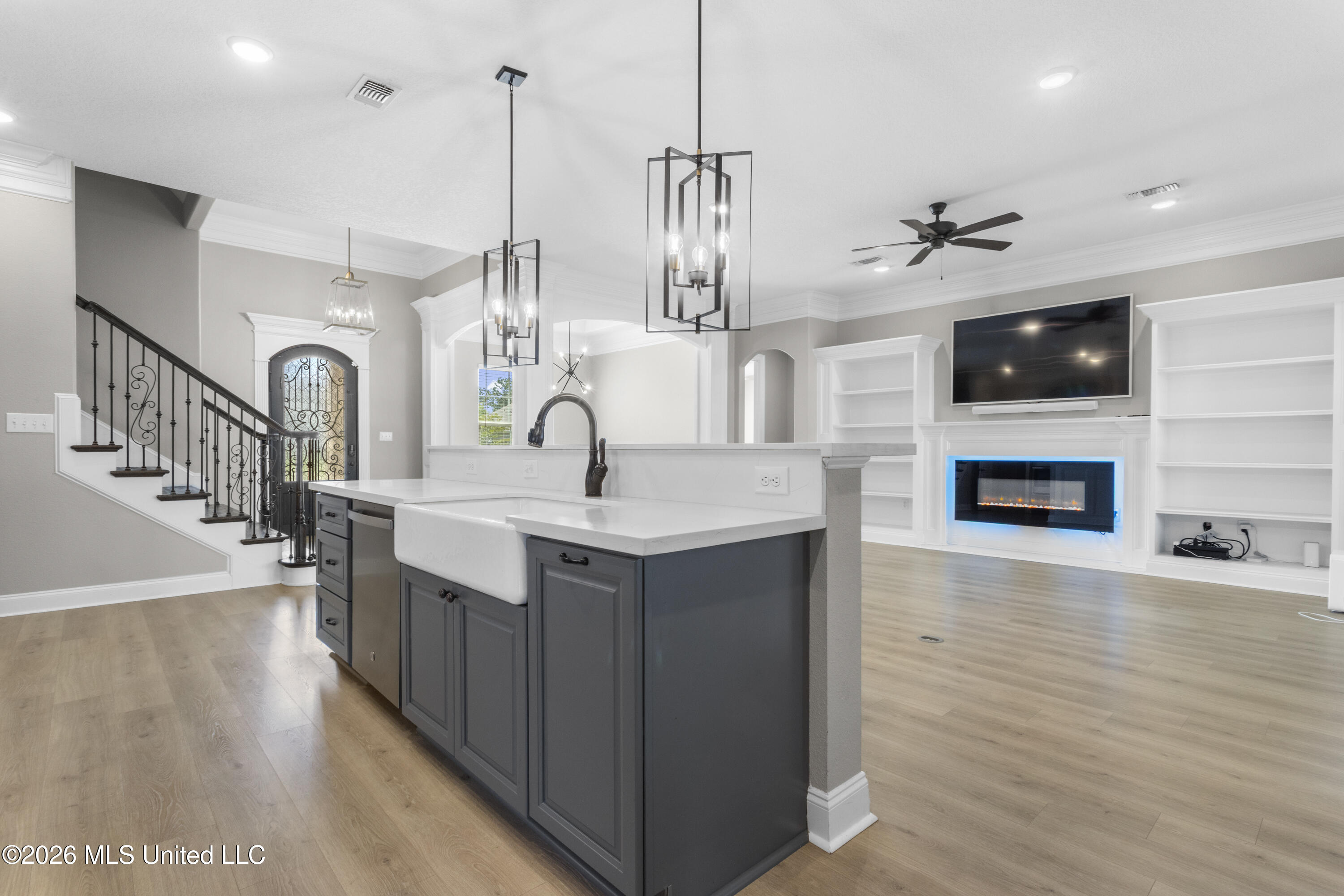 12569 Alphabet Road Gulfport, MS 39503 - Photo 15 of 42 Kitchen Living