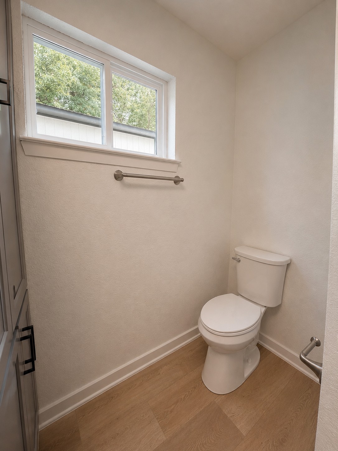 1908 Lightsey Road, Unit A Austin, TX 78704 - Photo 22 of 26 Upstairs bathroom