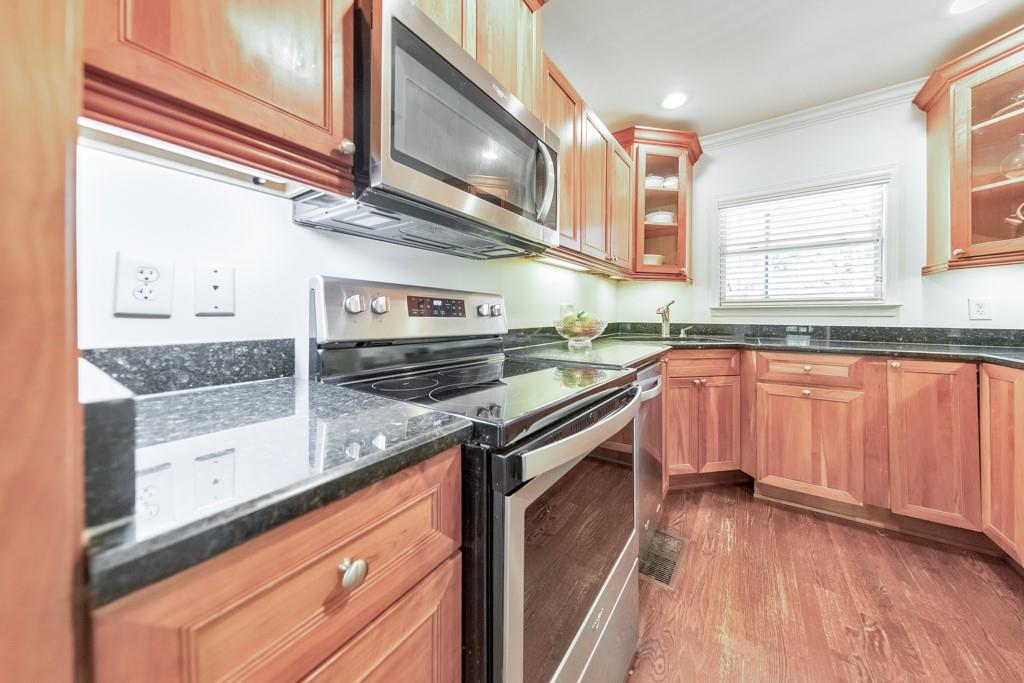 112 Kathryn Avenue Decatur, GA 30030 - Photo 10 of 40