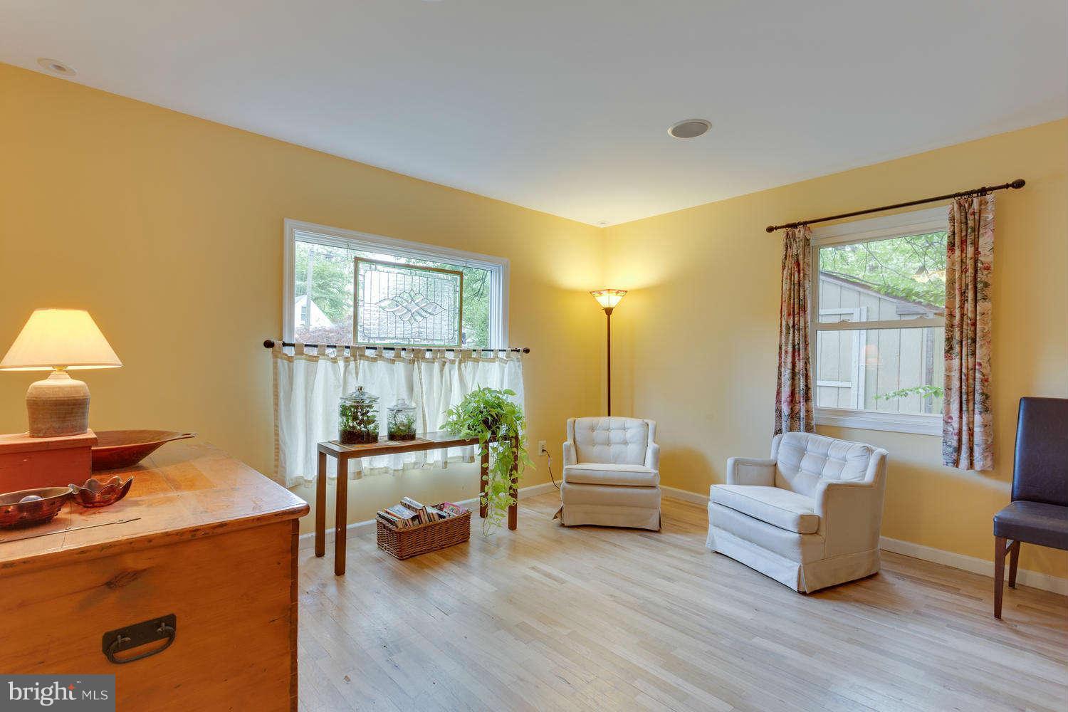 1918 Leonard Road Falls Church, VA 22043 - Photo 3 of 30 Living Room