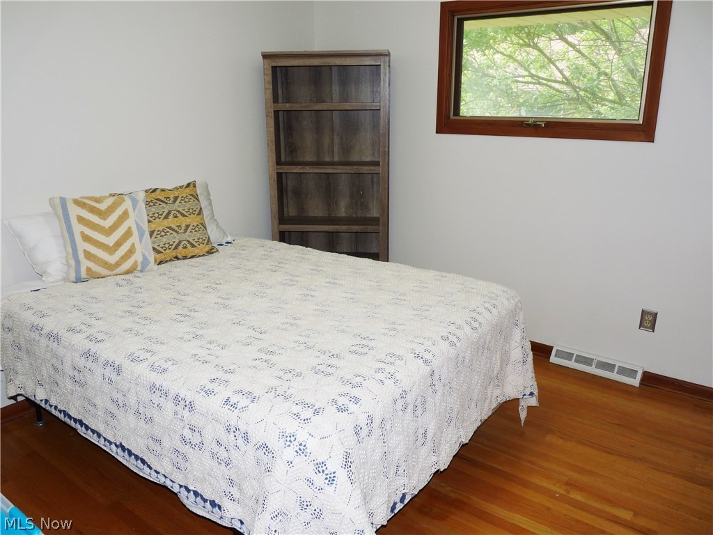 7369 Ames Road Cleveland, OH 44129 - Photo 11 of 22 Gallery Image 11