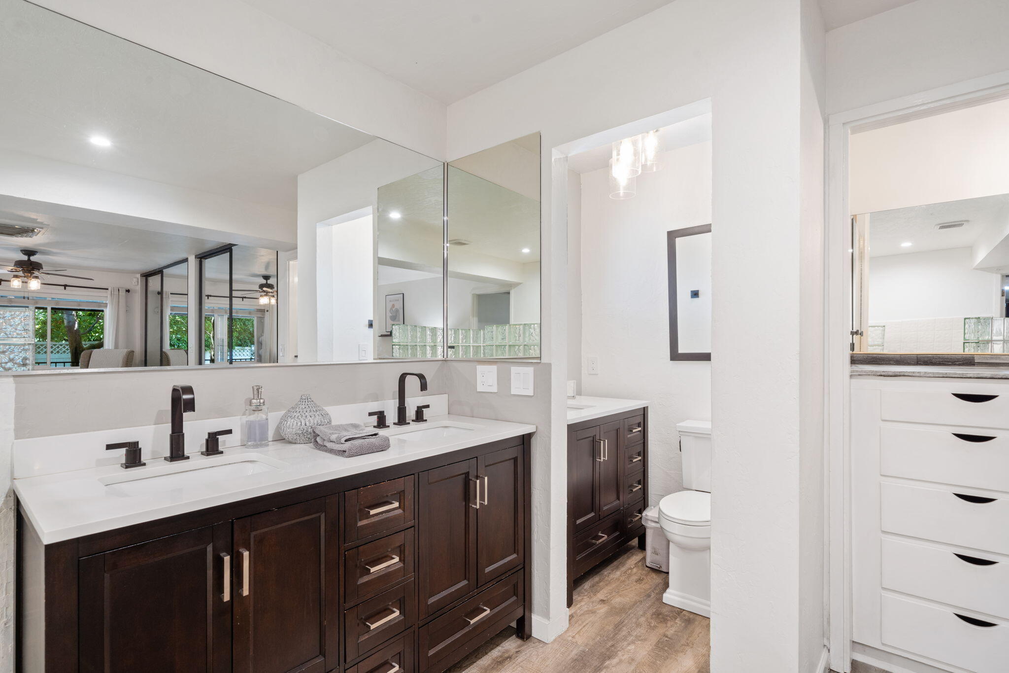 3317 Riverside Drive Anderson, CA 96007 - Photo 29 of 77 Bathroom