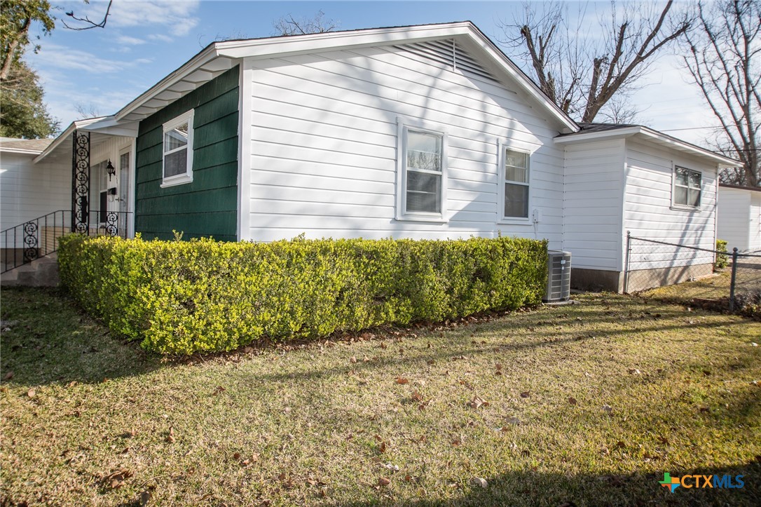 2019 South 9th Street Temple, TX 76504 - Photo 3 of 23