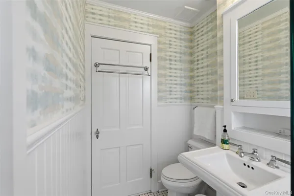 $1,275,000 | 32 Kingsbury Road, New Rochelle, NY 10804