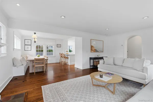 $1,275,000 | 32 Kingsbury Road, New Rochelle, NY 10804