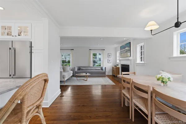 $1,275,000 | 32 Kingsbury Road, New Rochelle, NY 10804