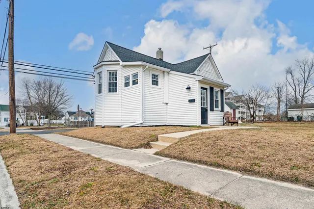 $269,900 | 613 Campe Street, Egg Harbor City, NJ 08215