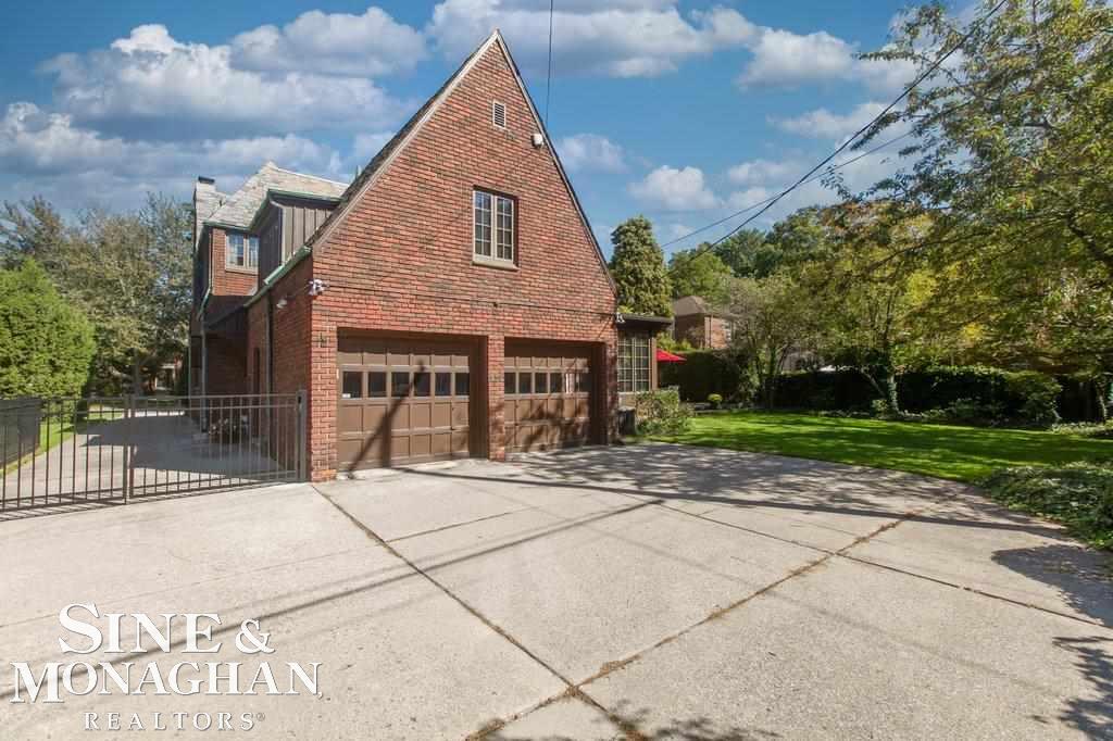 631 Pemberton Road Grosse Pointe, MI 48230 - Photo 26 of 32 50059913-25.JPG
