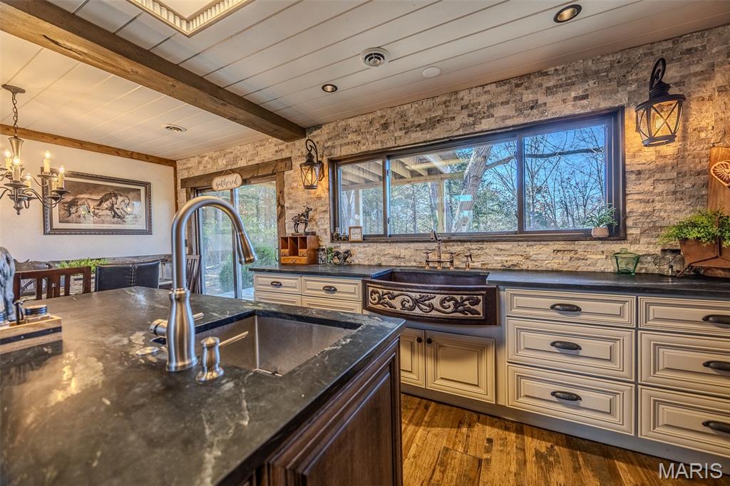 20250 Crabapple Road Lebanon, MO 65536 - Photo 17 of 65