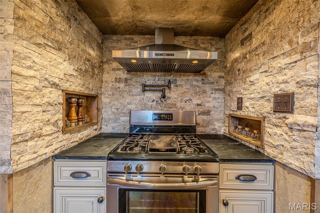 20250 Crabapple Road Lebanon, MO 65536 - Photo 23 of 65