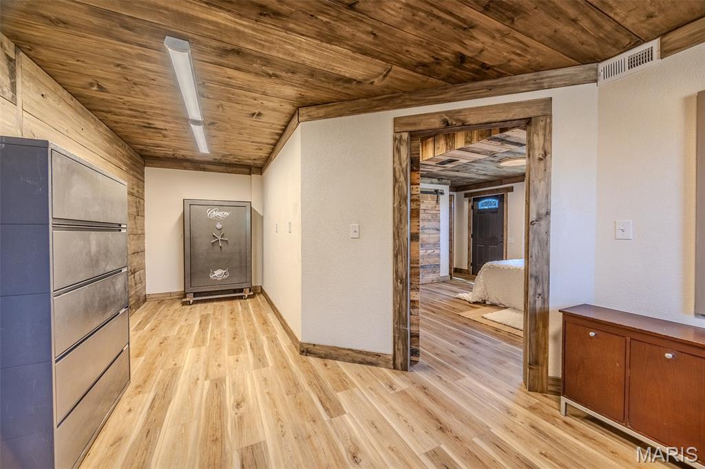 20250 Crabapple Road Lebanon, MO 65536 - Photo 28 of 65